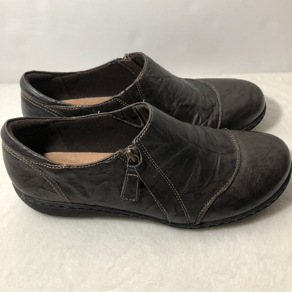 Clarks Collection Shoes Women 10W Soft Cushion Brown Tooled Leather SlipOn Flats - Picture 2 of 11